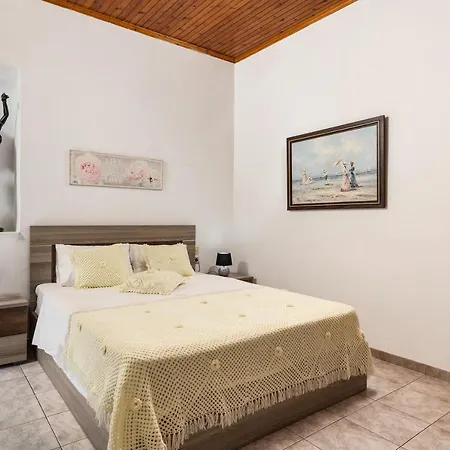 Karis Luxury Home Appartamento La Canea